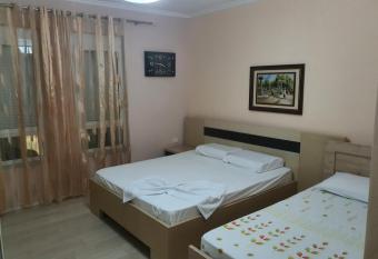 Rei s apartment has rooms with a private hot tub