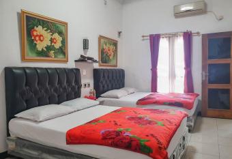 Wisma Vandera Syariah Garut RedPartner allows 18 year olds to book a room