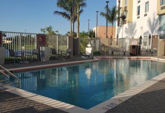 TownePlace Suites by Marriott Miami Kendall West allows 18 year olds to book a room