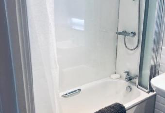 The Juniperlea Inn allows 18 year olds to book a room