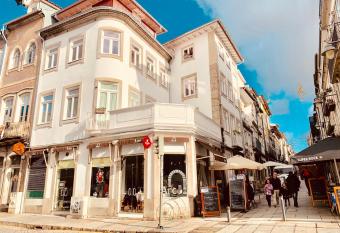 The Arch - Charming Apartments in the Historic Center has Balcony rooms