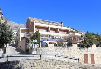 Dalmacija has Balcony rooms