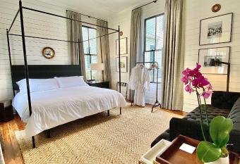 Coppersmith Inn B&B has Balcony rooms