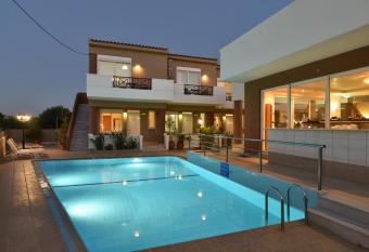 Okeanis II allows 18 year olds to book a room