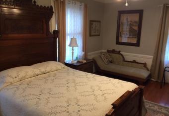 Willard Richards Inn allows 18 year olds to book a room