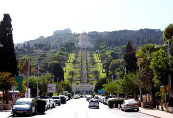 Boutique 22 guest rooms allows 18 year olds to book a room