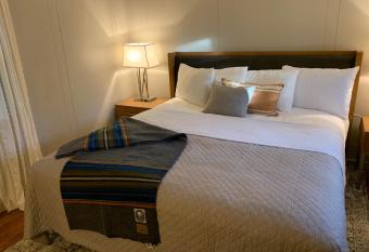 Loblolly Pines Adventure Cabin 4 King has Balcony rooms