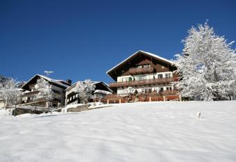 Hotel Adler Garni has Balcony rooms