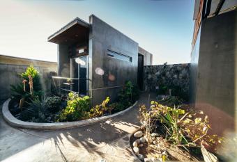 Entre Vides Valle de Guadalupe allows 18 year olds to book a room