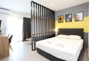 Downtown Seaside Suites allows 18 year olds to book a room