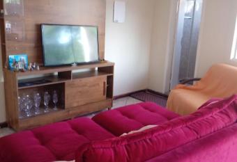 Casa temporada Begovic has Smoking/Balcony rooms