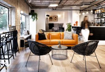 JERU CAPS HOTEL has Balcony rooms