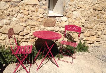 Chambre d h  te Geiko allows 18 year olds to book a room