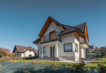 Zygmunt  wka has Balcony rooms