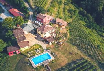 Agriturismo Tenuta MonteOliveto - Family Cottage has Balcony rooms