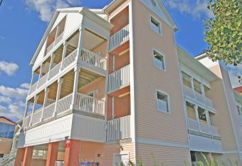 Monte Carlo Condos Ocean City has Balcony rooms