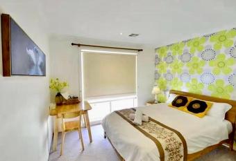 Halen s hourse has Balcony rooms