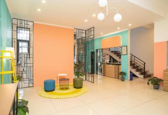 Sans Hotel Fif Fa Premiere Malang by RedDoorz allows 18 year olds to book a room