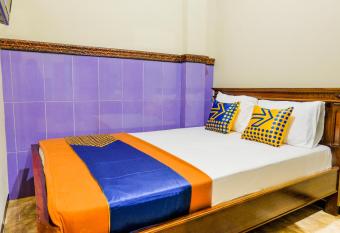 SPOT ON 1870 Graha Batu Mulia allows 18 year olds to book a room