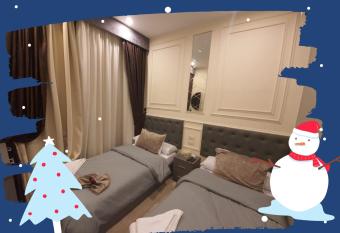 City Palace Hotel has Balcony rooms