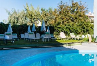 Minoa Hotel has Balcony rooms