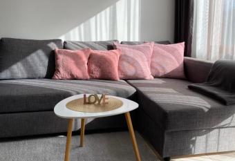 GUEST ROOMS ASENEVTSI CITY CENTER has Balcony rooms