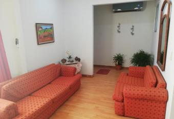 Casa Dabriel allows 18 year olds to book a room