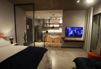 Loft 204 em Blumenau pr  ximo    Vila Germ  nica,    FURB e Centro - VKhaus has Balcony rooms