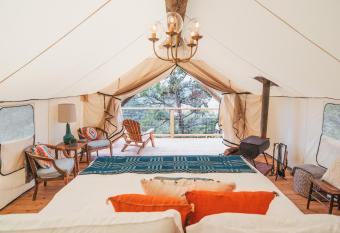 Collective Hill Country has Balcony rooms