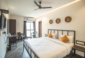 Amber Rooms has Balcony rooms