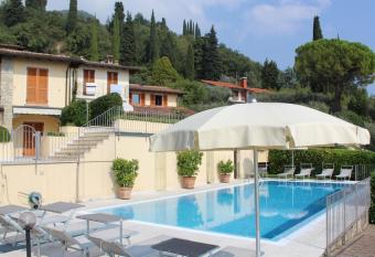 Villa Belvedere has Balcony rooms