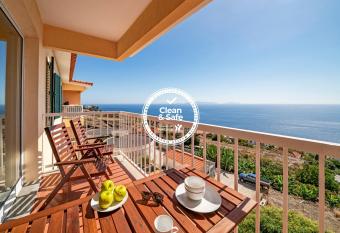 Reis Magos III by An Island Apart allows 18 year olds to book a room