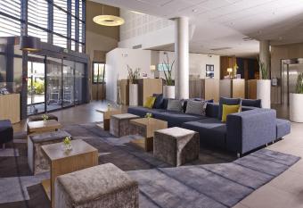 Holiday Inn Express Toulouse Airport, an IHG Hotel allows 18 year olds to book a room