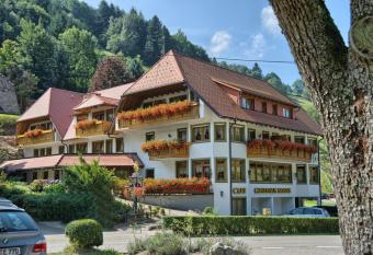 Gasthaus Sonne has Balcony rooms