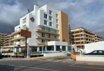 Hotel Mar  a Cristina has Balcony rooms