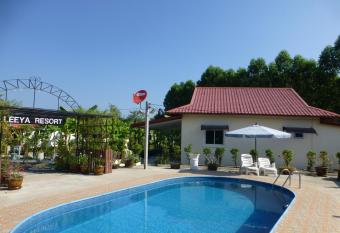 1 bedroom pool Villa Tropical fruit garden Fast Wifi Smart Tv has Balcony rooms