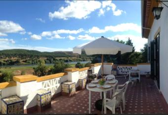 2 bedrooms appartement at Praia do Ribatejo 200 m away from the beach with lake view enclosed garden and wifi has Balcony rooms