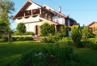 2 bedrooms appartement with furnished balcony and wifi at Rakovica has Balcony rooms