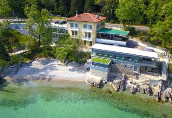 Boutique Hotel Mali Raj has Balcony rooms