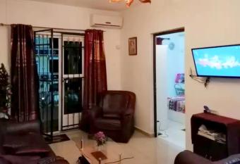 3 bedrooms appartement at Pereybere 600 m away from the beach with shared pool enclosed garden and wifi has Balcony rooms