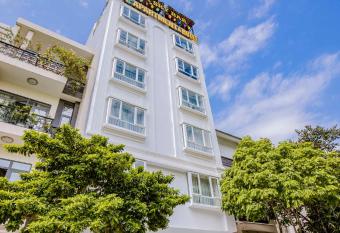 HK apartment & hotel in haiphong has Balcony rooms