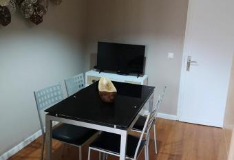 2 bedrooms appartement at Vila do Conde 20 m away from the beach with sea view and furnished terrace has Balcony rooms