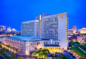 Sheraton Atlantic City Convention Center Hotel allows 18 year olds to book a room