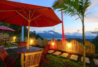 Volcano Lake View has Balcony rooms
