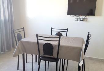 One bedroom appartement with sea view shared pool and balcony at El Mansouriya has Balcony rooms