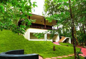 Green Garden Lotus allows 18 year olds to book a room