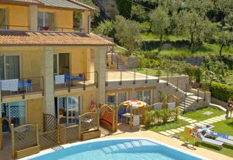 Residence Rosemary has Balcony rooms