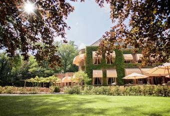 Landgoed Huize Bergen Den Bosch - Vught allows 18 year olds to book a room