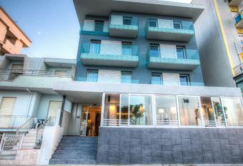 Bell Suite Hotel has Balcony rooms