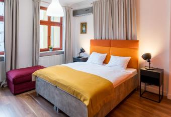 TCZ Mokra allows 18 year olds to book a room